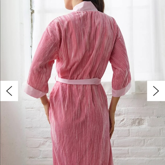NWOT Urban Outfitters Robe - Picture 2 of 4